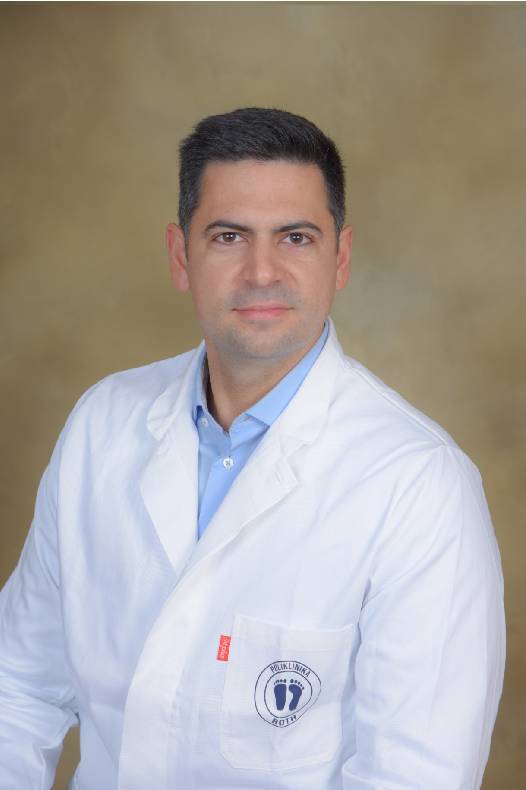dr. Aron Roth